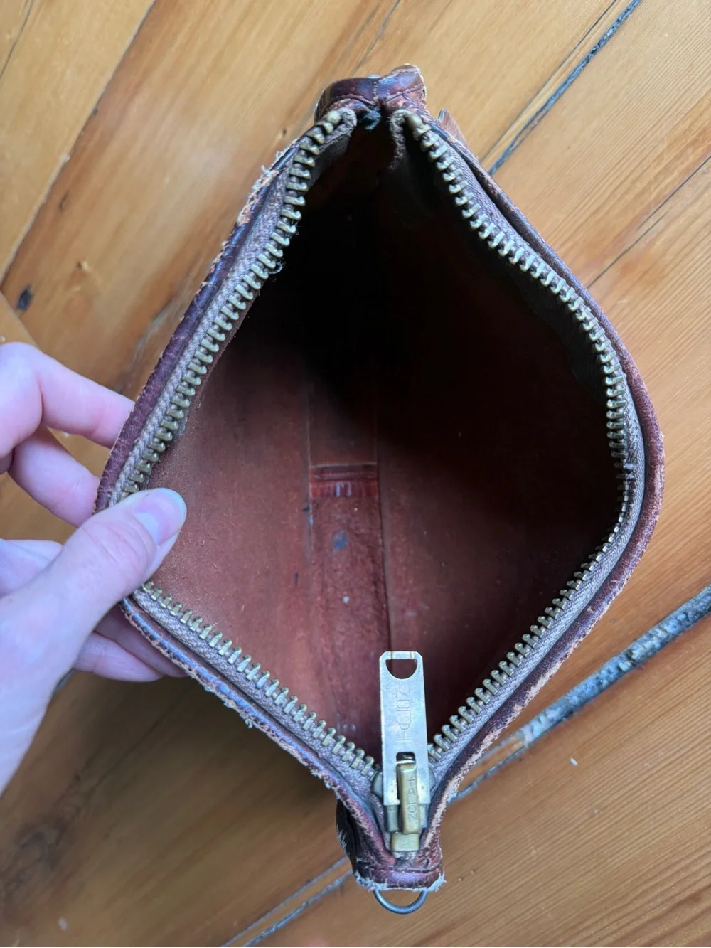 Vintage Brown Leather Zip Pouch
